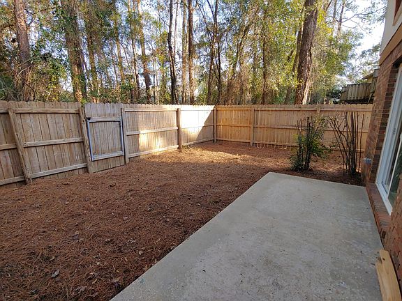 3rd image of 3693 Donovan Dr #B