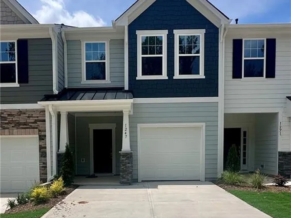 1247 Hammond Dr, Mebane, NC 27302