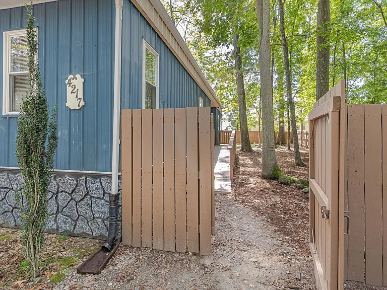 4217 Neal Rd — Photo 18