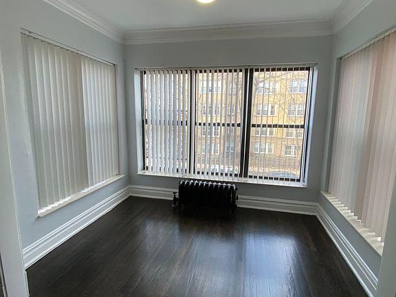 3rd image of 4709 N Albany Ave #2