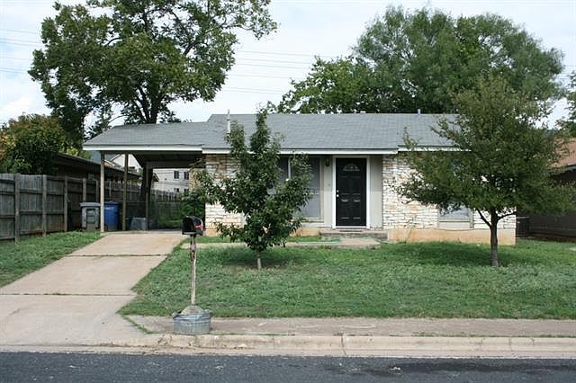 1st image of 2304 Lakehurst Dr
