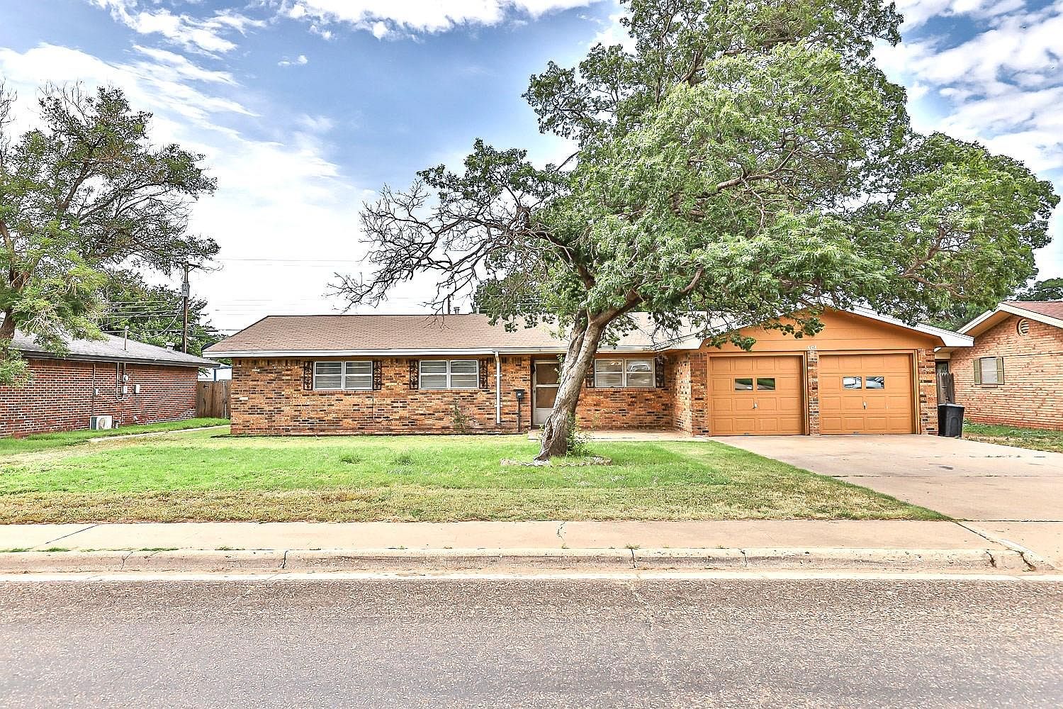 404 Hickory St, Levelland, TX 79336 Zillow