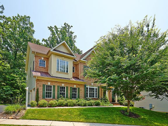 3rd image of 8531 Gallahan Ct