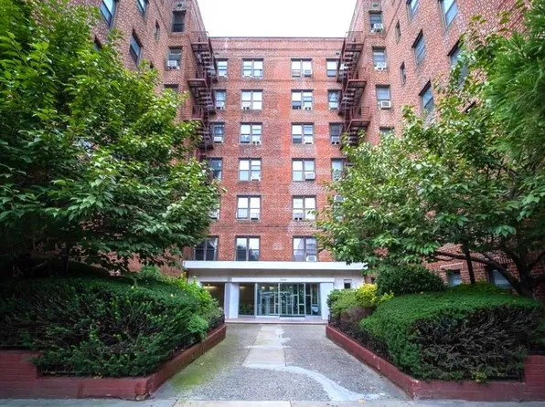 1840 E 13th St #10, Brooklyn, NY 11229