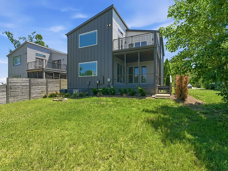 426 Patterson St — Photo 36