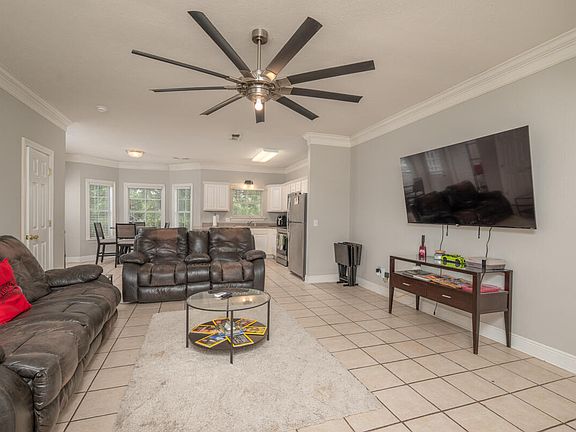 2nd image of 315 Kirkcauldy Dr