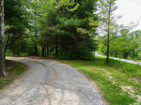 1 Chautauqua Rd, Murphysboro, IL 62966