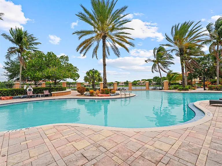 4402 SW 160th Ave #911 — Photo 46