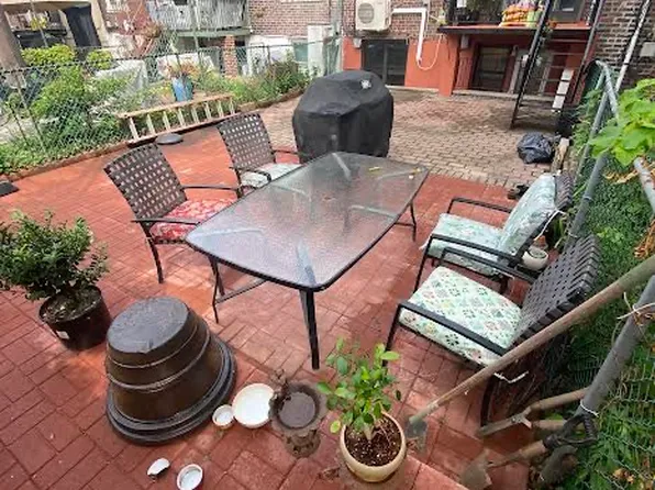 32-40 32nd St #1, Astoria, NY 11106