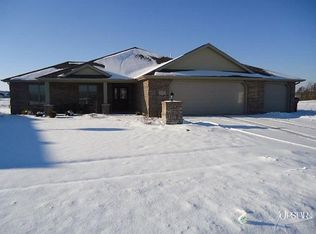 2455 E Whispering Trl, Columbia City, IN 46725