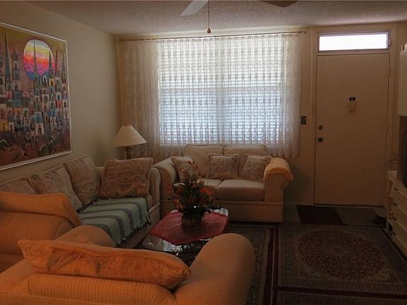 5th image of 4720 Locust St NE APT 312