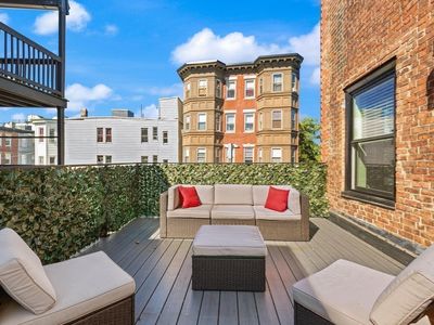 115 Cottage St #3, Boston, MA, 02128