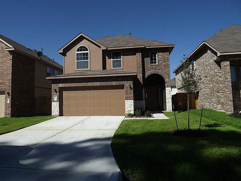 2nd image of 33221 Wedgewood Dr