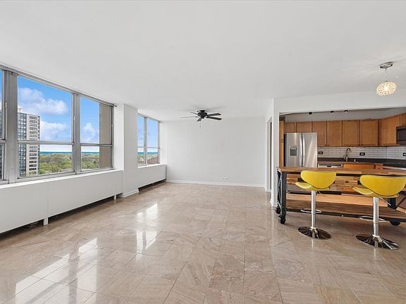 4th image of 655 W Irving Park Rd APT 906