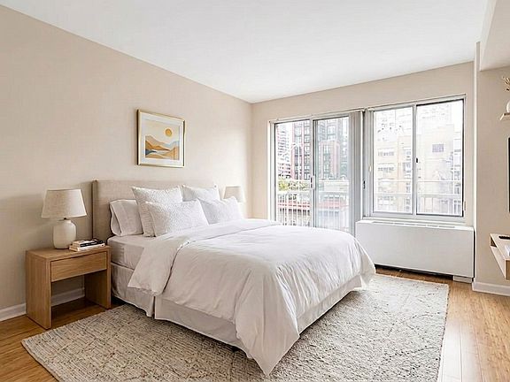 3rd image of 220 E 24th St #8I**