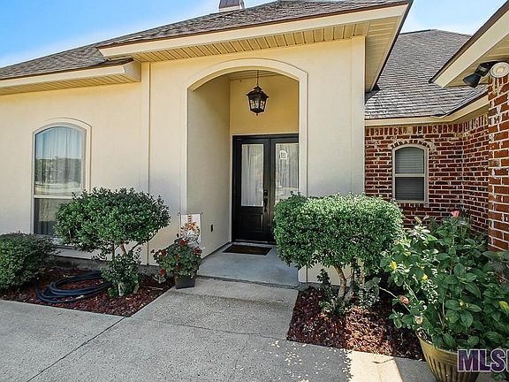 3rd image of 12520 Sylvan Ct