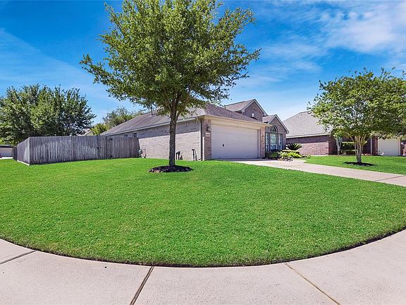 2nd image of 6403 Lake Chase Ct