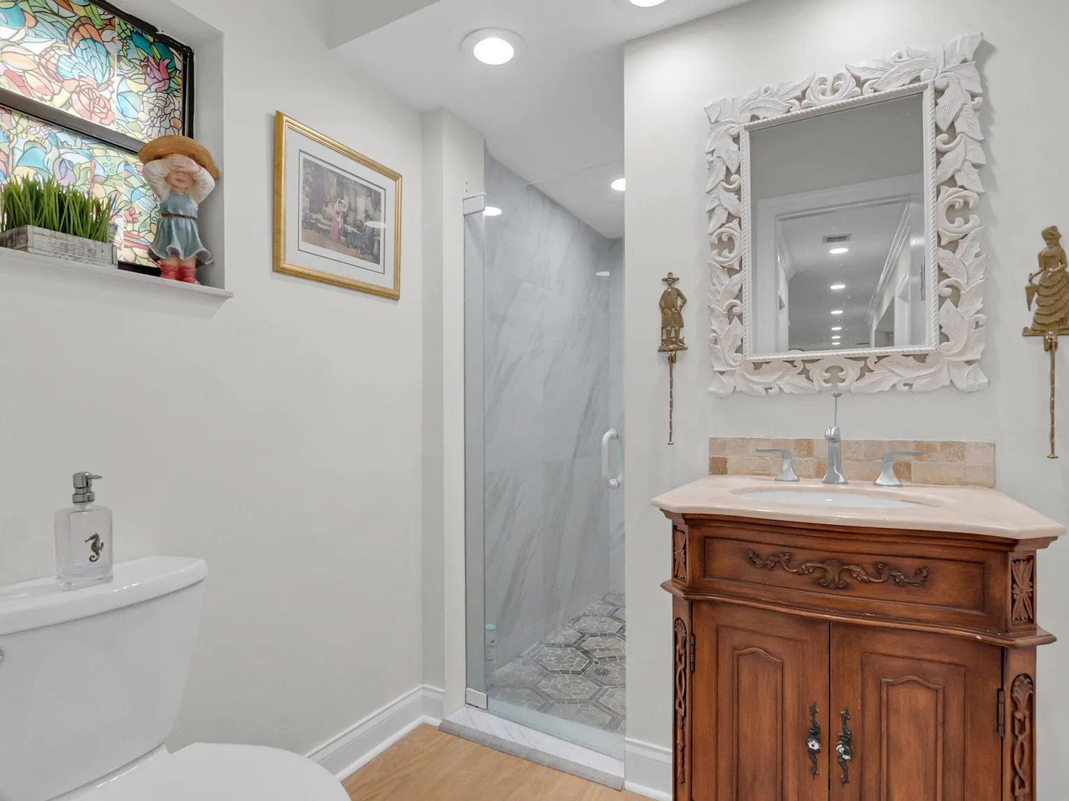 3 bed, 2105 sqft, $3,900 — Photo 4
