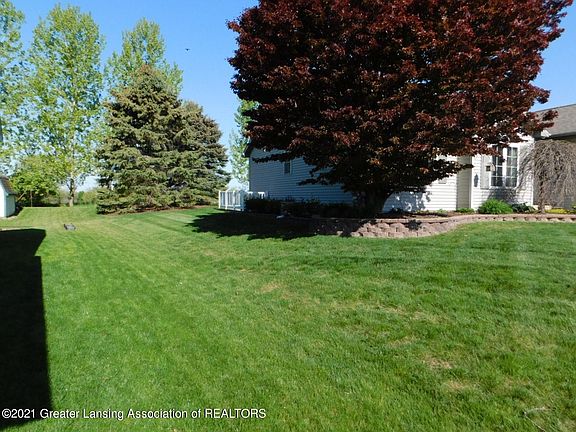 3rd image of 4083 Scenicview Ct