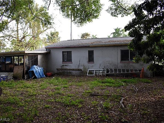 3rd image of 4411 Poinsettia St