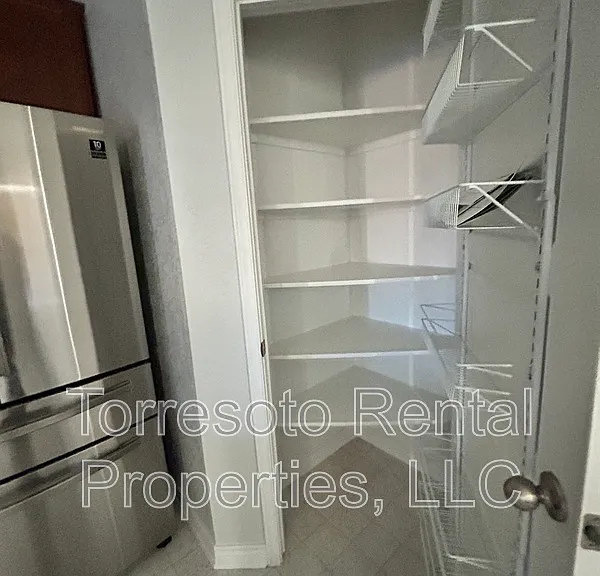 5910 Sandy Lake St — Photo 9