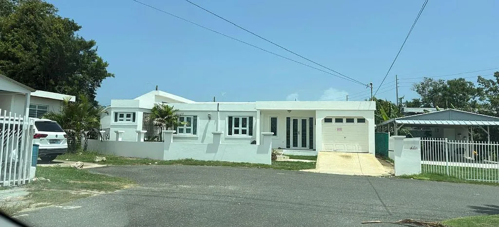 3 bed, 3.0 bath, 2000 sqft, $1,850 — Photo 1