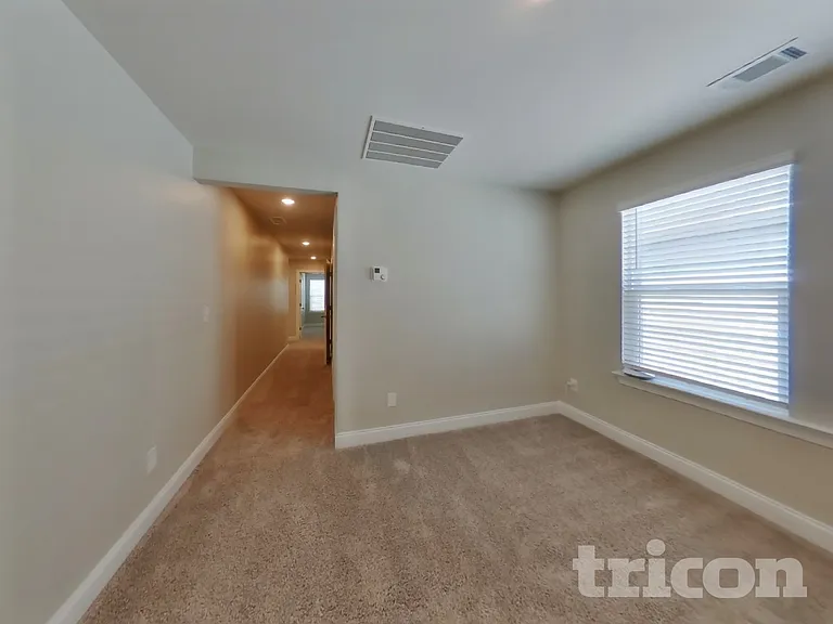1331 Carriage Park Dr — Photo 22