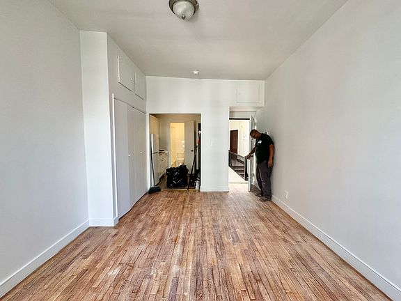 2nd image of 1490 1st Ave #4D