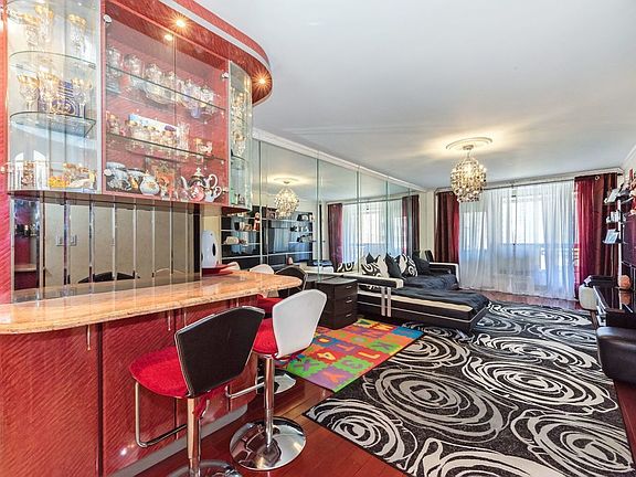 5th image of 61-45 98th St APT 3-M