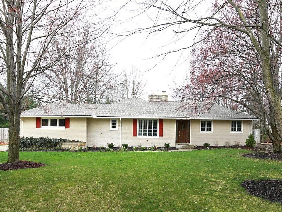 1st image of 28203 Hilliard Blvd