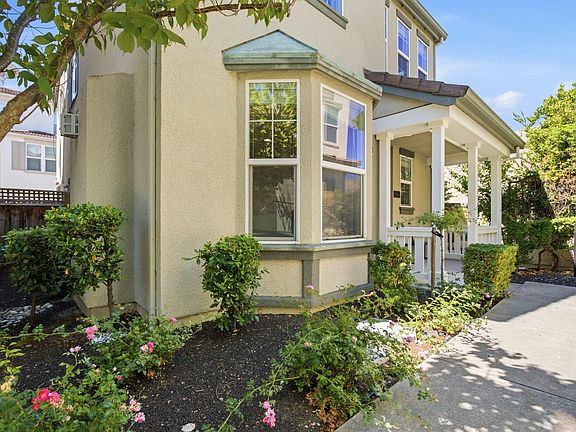 3rd image of 6010 Hillbrook Pl