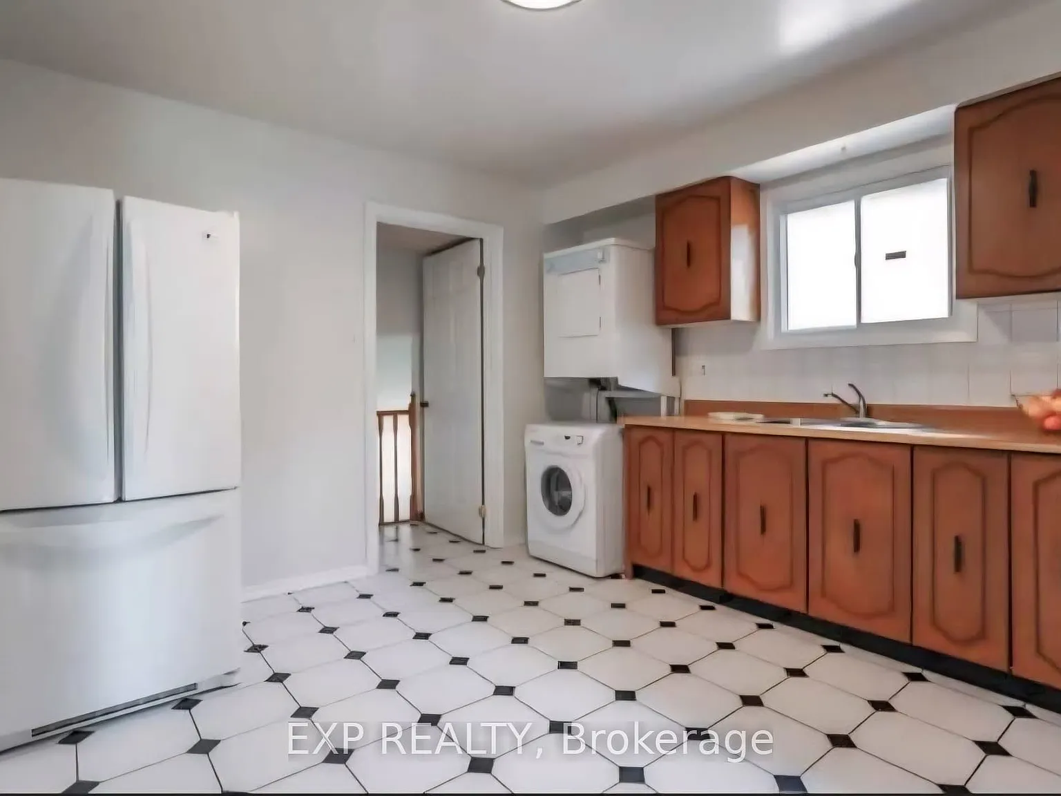 5 bed, $4,000 — Photo 3