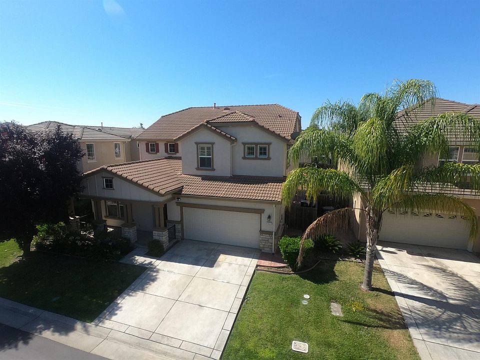 2nd image of 4521 Coppola Cir