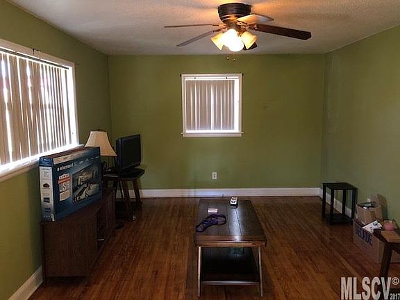 3rd image of 4494 Loye Ln