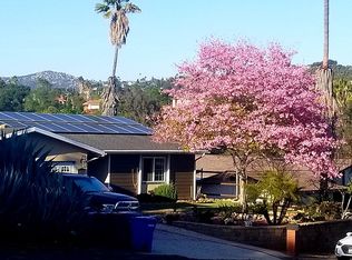 1170 Suburban Hills Dr, Escondido, CA 92027