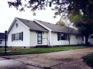 1109 Superior Ave, Crossville, IL 62827