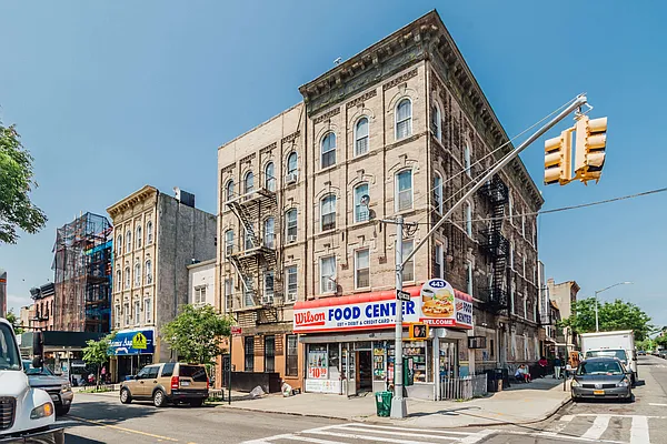 Rented by Nooklyn NYC LLC | media 3