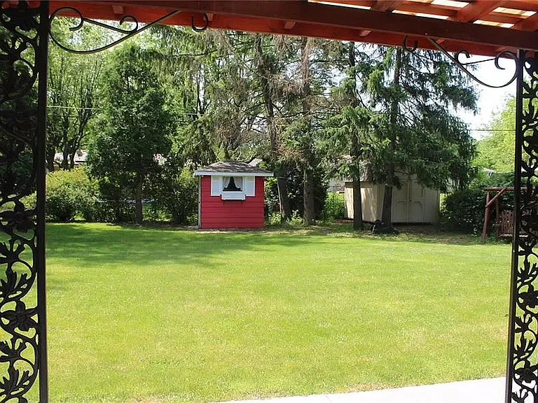 2205 Hanover Dr — Photo 5