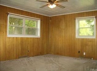 2976 Oxford Rd, Roxboro, NC 27574