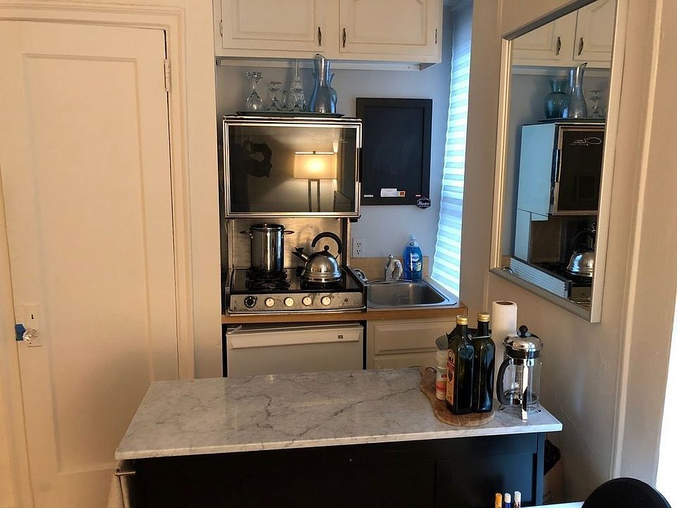 2nd image of 300 8th Ave APT 4I
