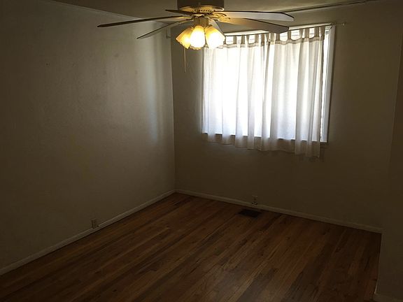 4th image of 505 E Logan Ave