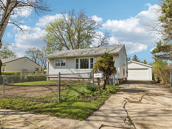 2nd image of 2716 Mohawk Rd