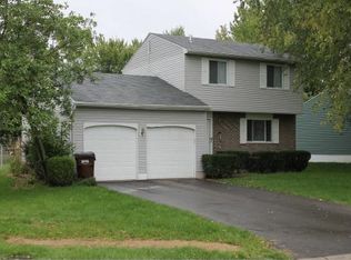 807 W Martindale Rd, Englewood, OH 45322