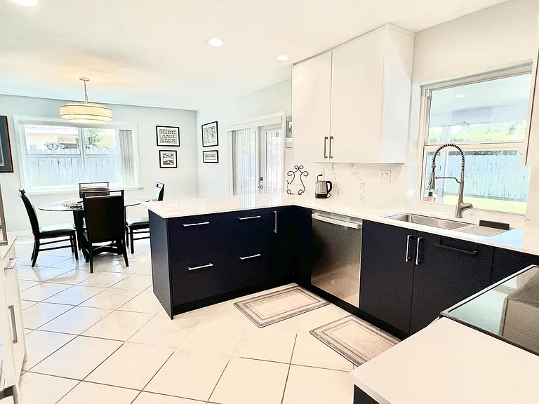 3289 NW 25th Way #3289 — Photo 3