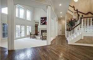 4th image of 5605 Plantation Cir