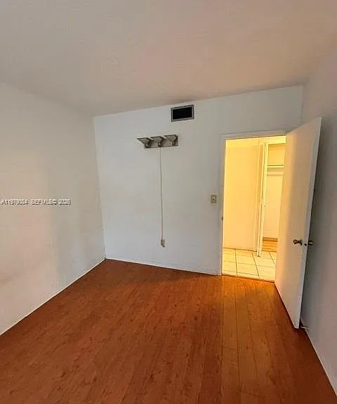 2430 NE 135th St #102 — Photo 18