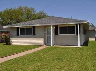 2704 Avenue M, Nederland, TX 77627