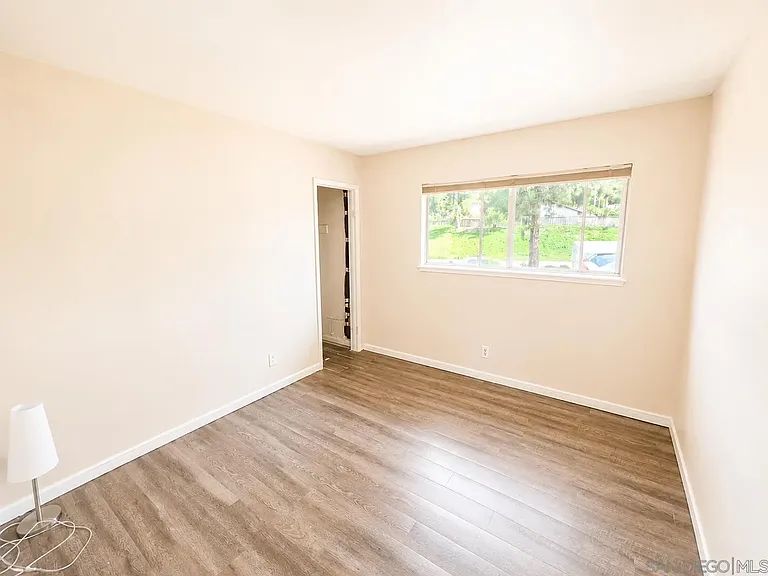 505 Smoketree Gln — Photo 14