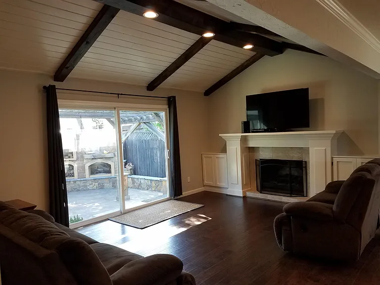 589 Graymont Dr — Photo 11