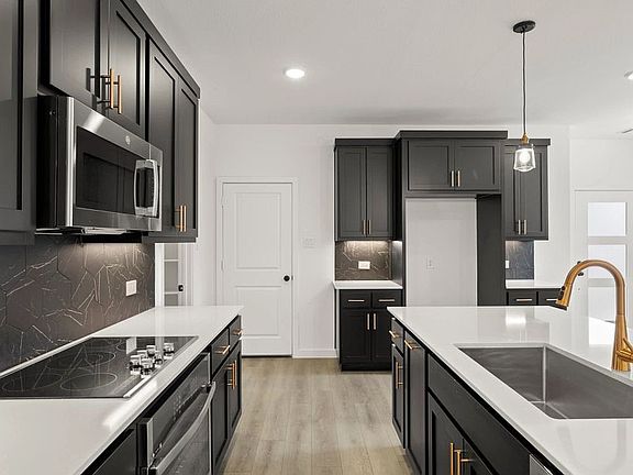 4th image of 6906 Mission Tejas Dr